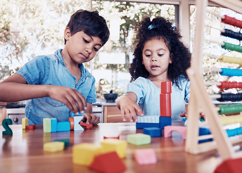 BOS_Admin & Corporate Services hero image symphony talent_840x60 Two healthy happy children smiling